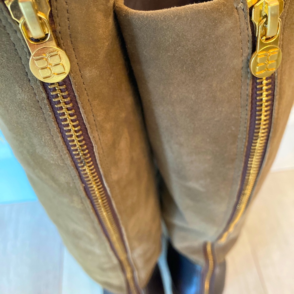 BCBGMAXAZRIA Olive/khaki suede w/ brown leather boots size 8.